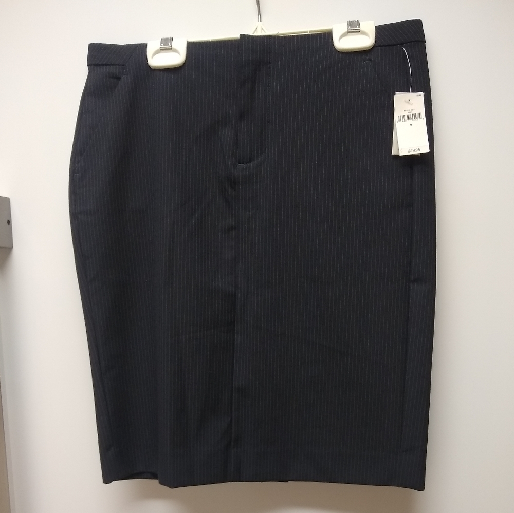 NWT Gap Black and Gray Striped Skirt - Size 0 - Picture 3 of 9